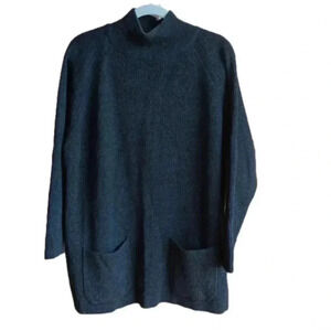 Jones Studio Gray Raglan sleeve tunic sweater size M